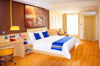 IU Hotel Chengdu High-Tech Zone Longhu Times Street - 9
