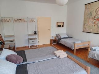 At 2 donkeys - Country life with a large kitchen - 4