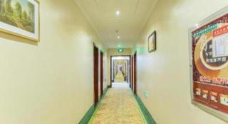 GreenTree Inn Heze Mudan Road Bus Terminal Station Express Hotel - 2