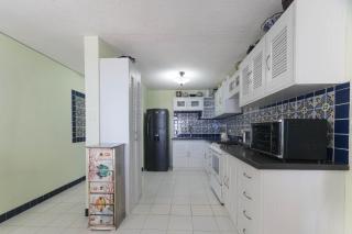 Beachfront Condo 3 bedrooms, 5 beds, 2 bathrooms - 2