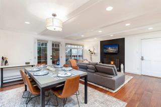 Updated 3BR, 3BA, 1 Block from Gondola! - 9