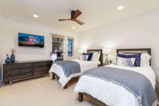 Updated 3BR, 3BA, 1 Block from Gondola! - 5
