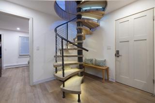 New Stunning 3BR, 3BA Steps from Gondola with AC! - 1