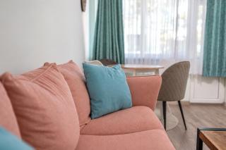 1 Min Walk to Main Street & 2BDR & Free Parking - 5