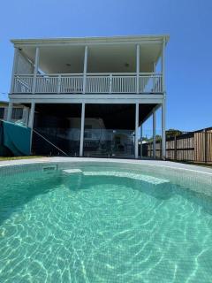 Private beautiful house. 1 bed/bath OR 2 bed/bath - 4