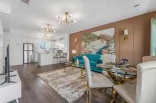 Stylish Penthouse with Rooftop & Parking Included - 7