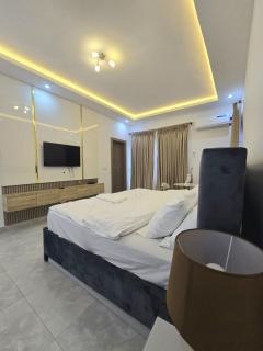 Water front 2 bedroom Maisonette - 0