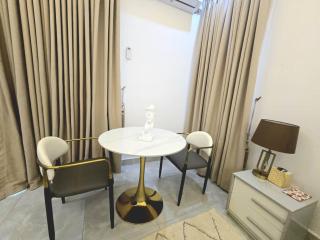 Water front 2 bedroom Maisonette - 9