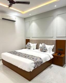Hotel Sudarshan Inn - 6