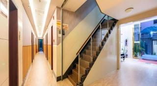 Super 8 Hotel Shiyan Beijing Middle Road - 8