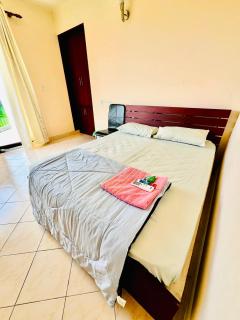 Serene 2BHK with Green Views near Aluva Manappuram - 9