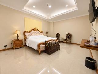 NAIYA Riverside Boutique Hotel - 1