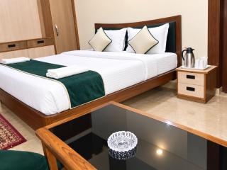 The Urban Deo GH Premium Comfortable Stay with Restaurant, Free Wi-Fi & Easy Access to Howrah Station, Howrah Bridge - 6