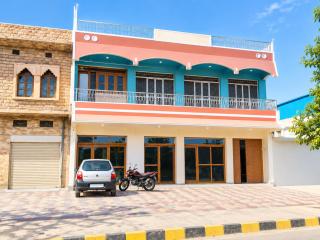 The Urban Deo GH Premium Comfortable Stay with Restaurant, Free Wi-Fi & Easy Access to Howrah Station, Howrah Bridge - 1