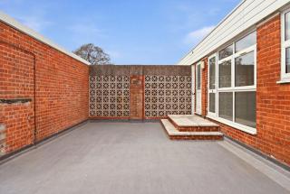 #221 The Knowle Haven - Solihull Stay-Sleeps 4 - 3