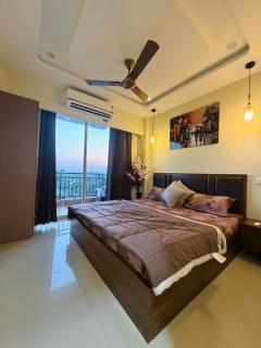 The Private Escape, Cozy - 0