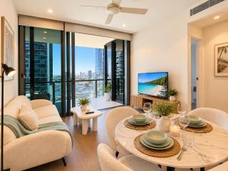 The Riverglass Retreat Brisbane Skyline Escape - 9