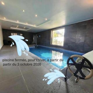 Le gite du chtihameau avec piscine intérieure privative, selon date - 0