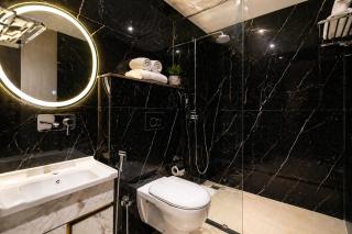 Pink Suite - 5