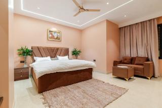 Pink Suite - 3