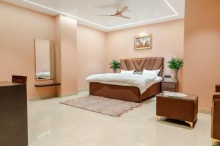 Pink Suite - 2