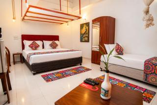 Prime Time Hotel - 2
