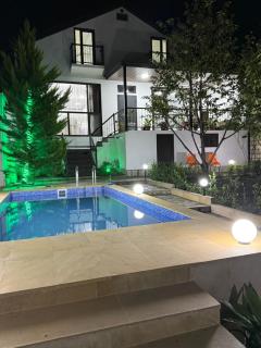 Quba Garden Villa with Pool - 2