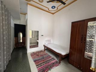 Hermit's Cottage - 3