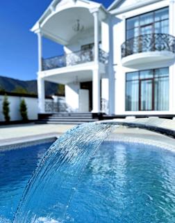 White Villa - 0