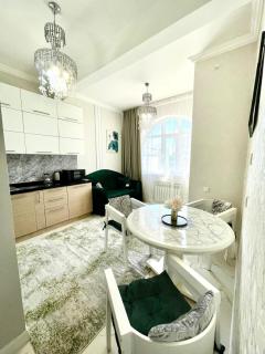 Apartment with view of the arch - 4