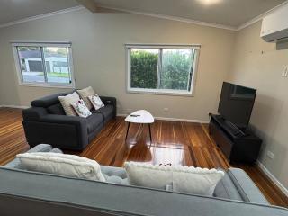 ConvenientSpaciousfreeParking3Bed2Bath - 2