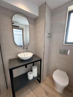 The Grenfell Two Bedroom Seafront Apartment - 3