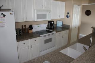 Lake Ozarks Get Away Topsider - Lake Ozark - 3