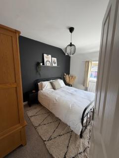Quiet 2 bed home in quiet residential area ideal for contractors or long term stays - 4