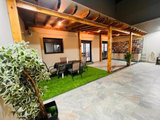Beautiful 3-bedroom apartment with large private terrace - 0