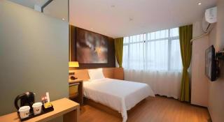 IU Hotel Zhengzhou Lvcheng Square Metro Station - 9