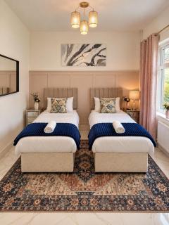 5 Bedroom House - 10 Beds - City Centre - Parking - 3