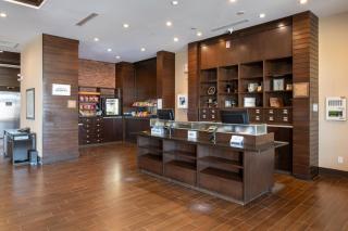 Four Points by Sheraton Edmonton International Airport - 3
