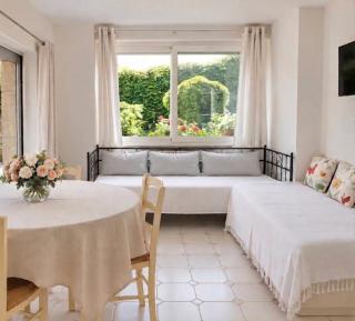 Les Citronniers cour fleurie et piscine - 9