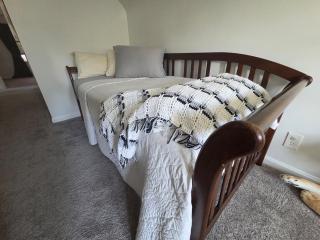 Caulembrast Hollow 3BR House with 1 Full 1 Half Bathroom - 8