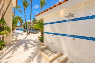 Wacamaya 1BR Poolside Escape and King Bed - 2