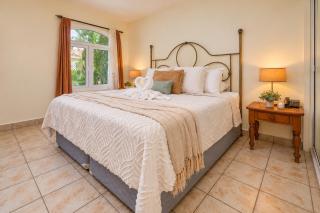 Wacamaya 1BR Poolside Escape and King Bed - 7