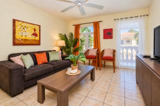 Wacamaya 1BR Poolside Escape and King Bed - 9