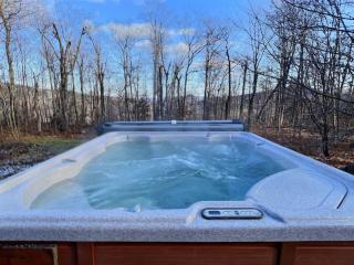 BruinsDen- Fooseball, Hot Tub, Mountain Views - 8