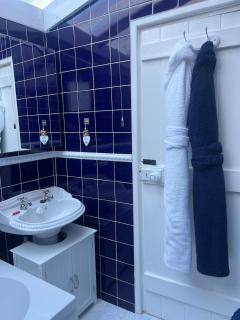 Hood Cottage - 6