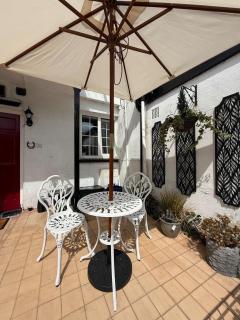 Hood Cottage - 5