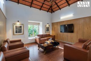 StayVista at Emerald Retreat with BBQ & Pool - 2