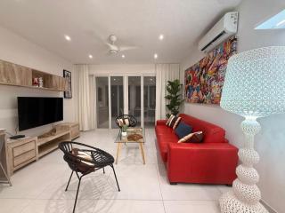 Duplex de charme avec piscine à deux pas de la plage - 1