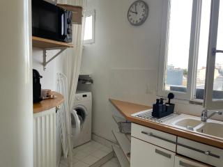 Nid d Aigle, 2 Stations from Paris, Charming Top Floor Apartment Bright, Fully Equipped, Washing Machine High Speed Fibre WiFi - 4