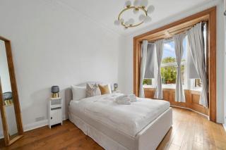 4 Bed Luxe in Clapham London AC - 8